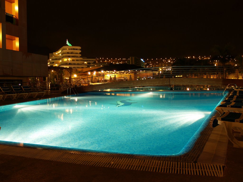 Hotel La Niña en Costa Adeje de Tenerife(Islas Canarias) by Corticata