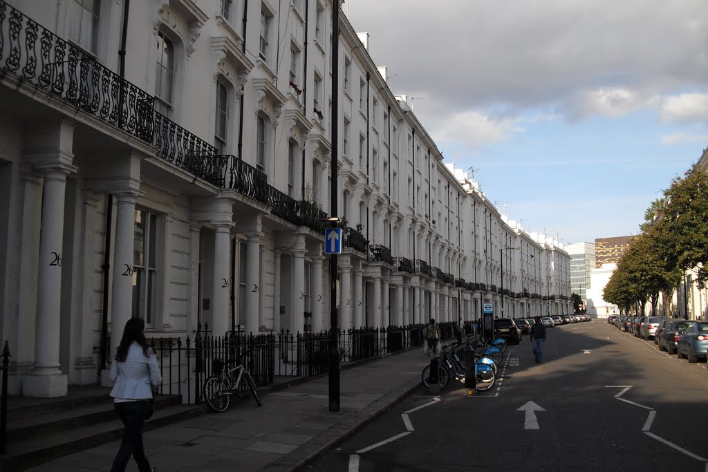 Gloucester Terrace, London by timpami