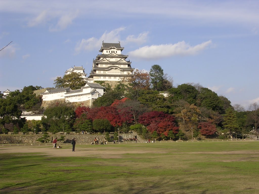 Himeji, Castle by Julien DEMARQUETTE