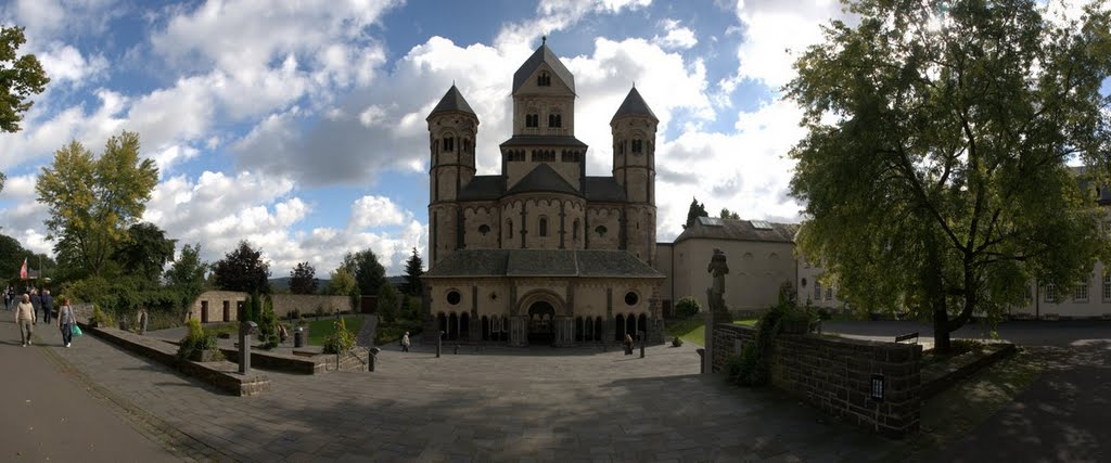 Abtei Maria Laach by elpimpi