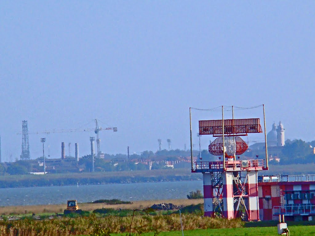 Aeroporto di Venezia Marco Polo by Windbergbewohner