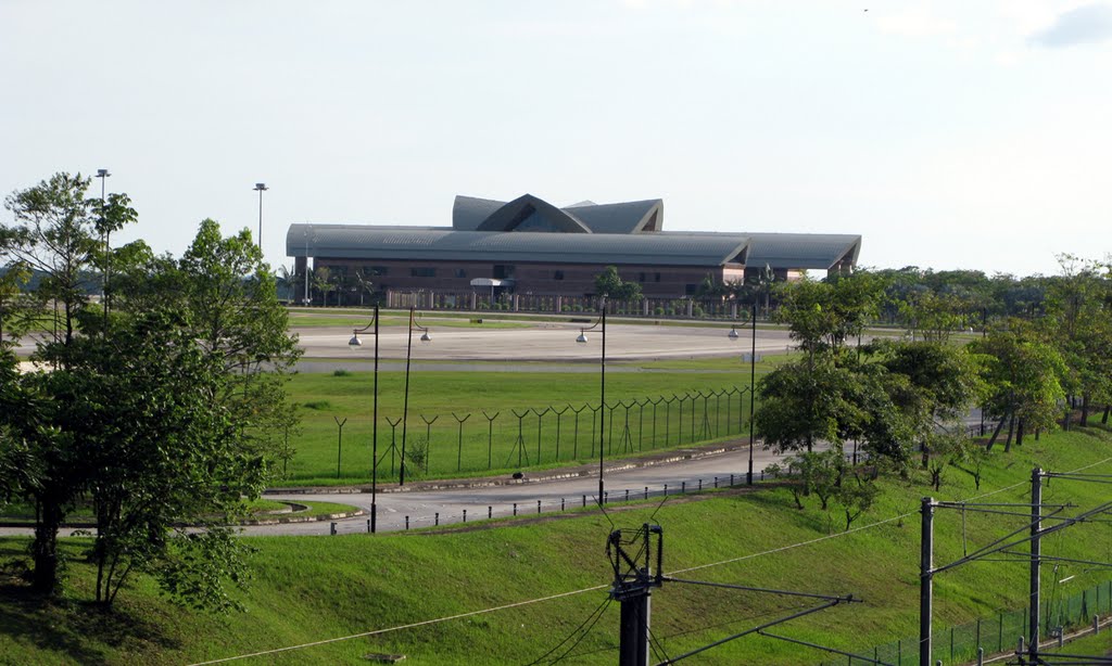 Kuala Lumpur International Airport - 2008 by Roy Pitchford