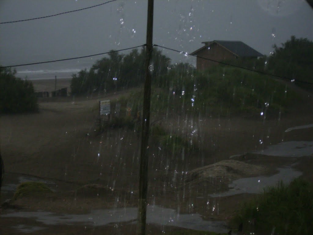 Diluvio en Villa Gesell by canayaporteño