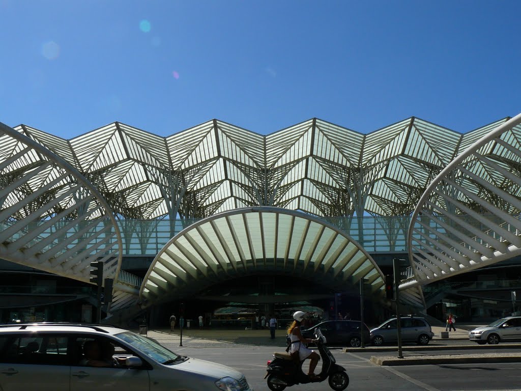 Estaçâo de Oriente by antoine2007