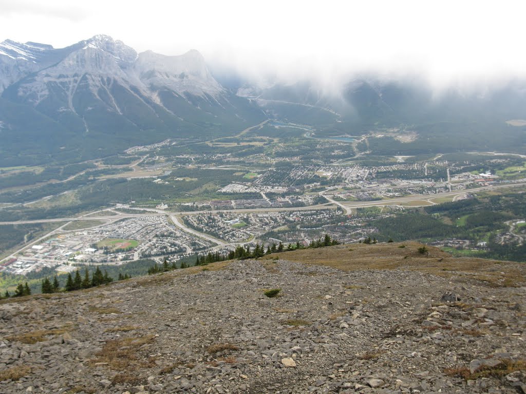 Grotto Mountain - Scree by amorgan