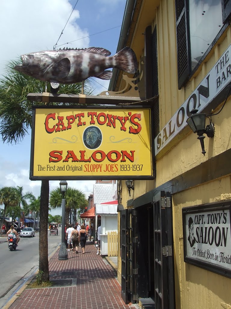 Key West, Florida, ob Hemingway auch in dieser Kneipe Stammgast war?, 16. Mai 2010 by Wolfgang Hanko