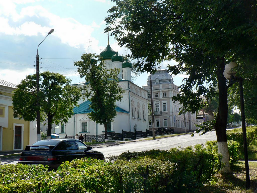 Cheboksary, view of the church of the Archangel Michael by sakuram