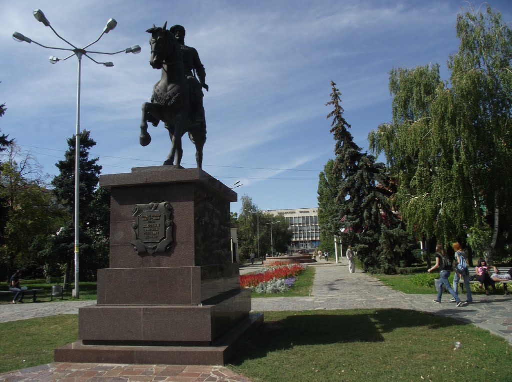 Памятник первому воеводе Царицына Григорию Засекину. Фото Павла Морозова by Pavel P. Morozov