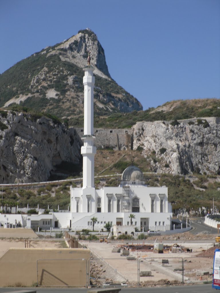 GIBILTERRA - Europa Point: Moschea Al Ibrahim by ferdonio