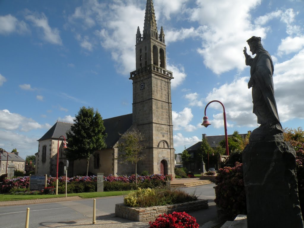 Kersaint-Plabennec, l'église Saint-Etienne. by Trébaol François