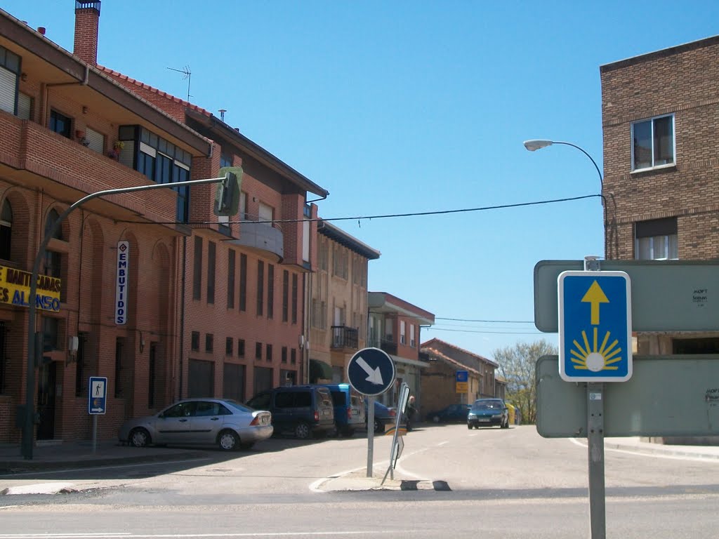 ASTORGA NORTE DA ESPANHA E A SETA AMARELA DO CAMINHO DE SANTIAGO by Valdizar Lima