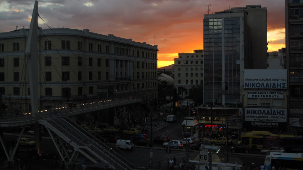 Piraeus Port by yojimbo7