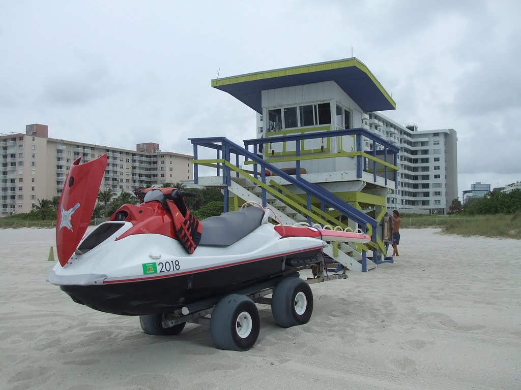 Miami Beach, Florida, Strand vor dem Art-Deco-Viertel, 19.5.10 by Wolfgang Hanko