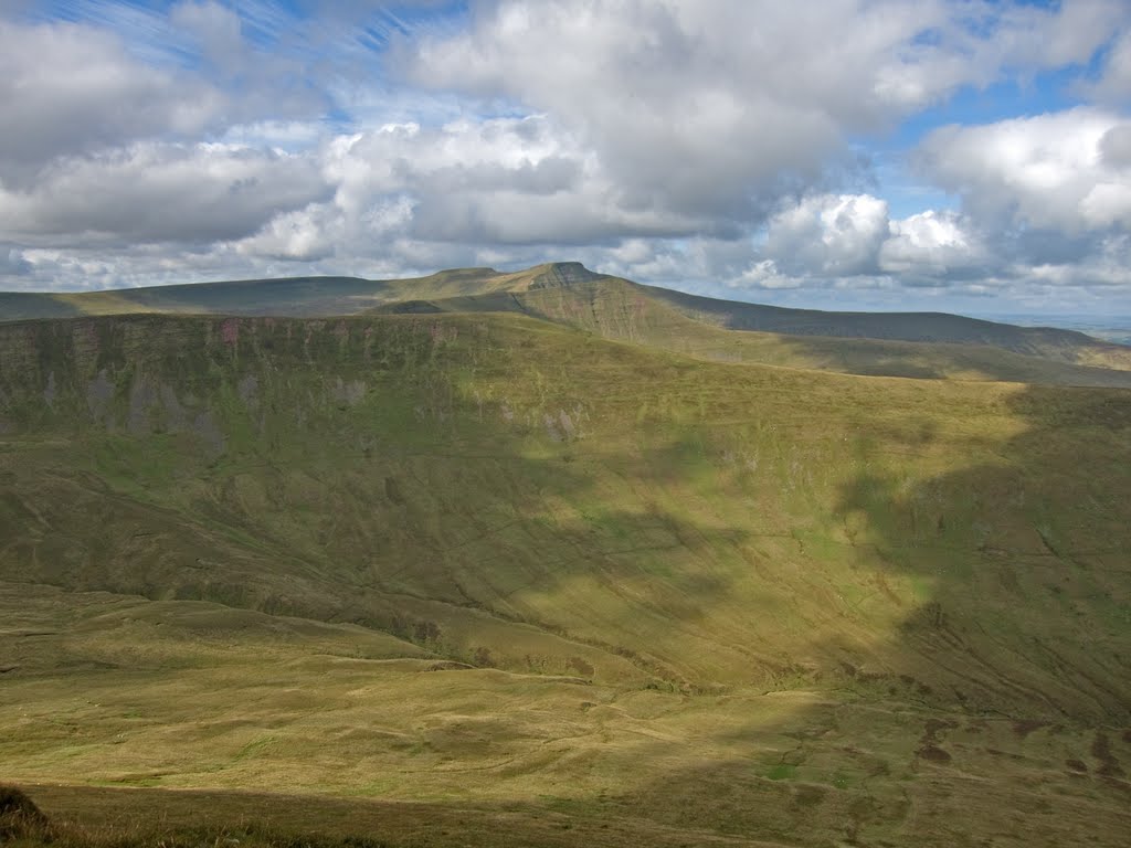 Fan y Big, Cribyn, Pen y Fan and Corn Du 2010-09-18 by wambam23