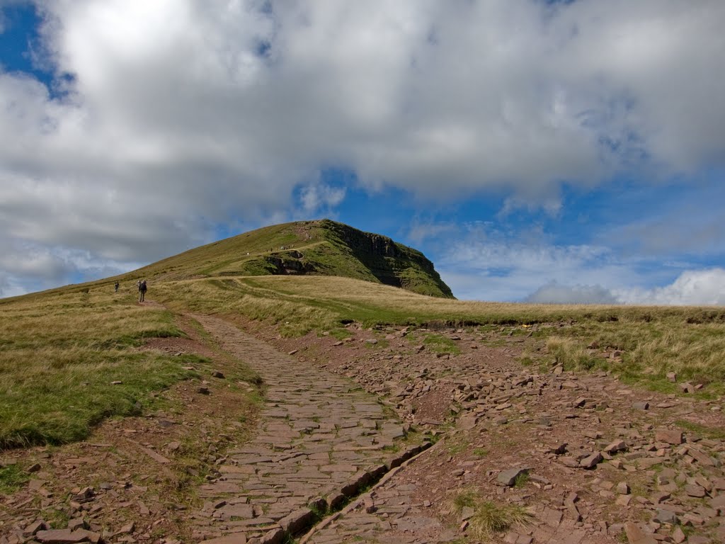 The Climb up Pen y Fan 2010-09-18 by Adam Durrant