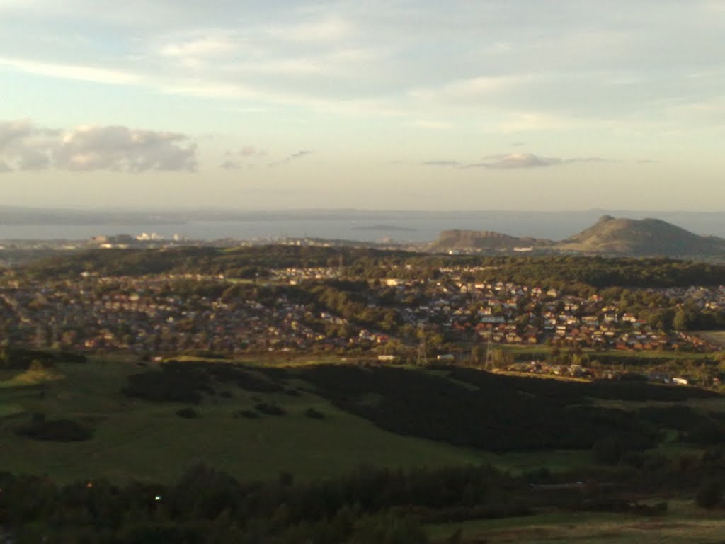 Edinbugrh looking from the Ski centre by beefy122