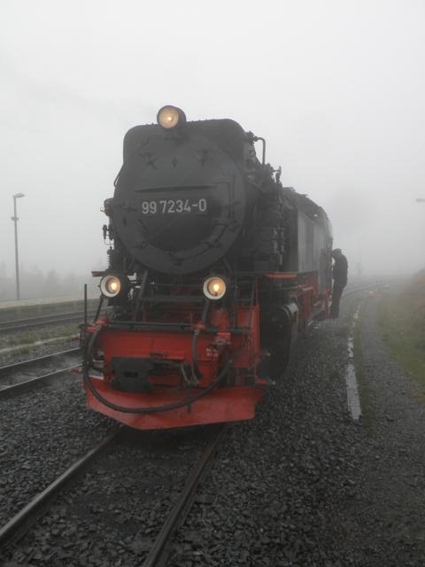 Harzer Schmalspurbahn auf dem Brocken Brockenbahn by mcmakelcoco