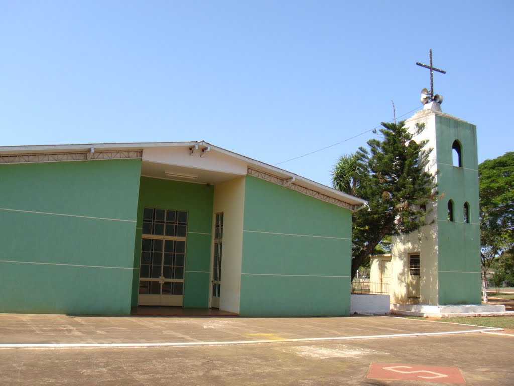 Igreja Católica em Juti - Mato Grosso do Sul - Brasil by Paulo Yuji Takarada