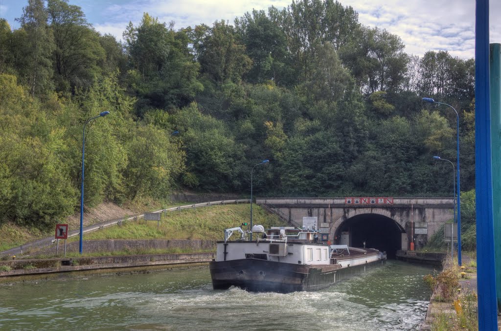 L'entrée nord du souterrain du canal du nord by pir6mon