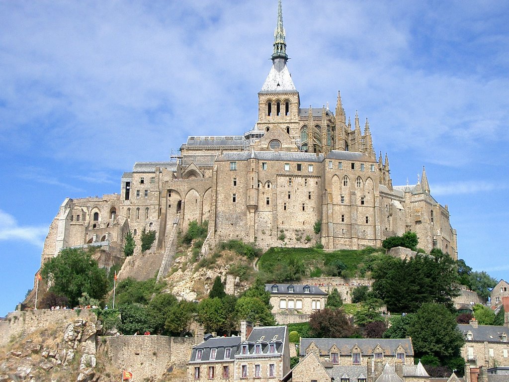 Mont St. Michel by Arndt Stückemann