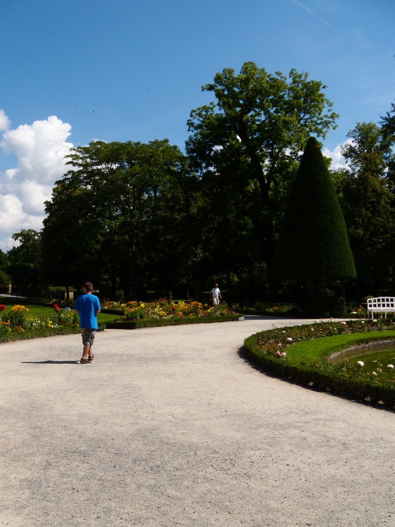 Jardin of Residenz, Würzburg, 22 Aug 2010 by anagh