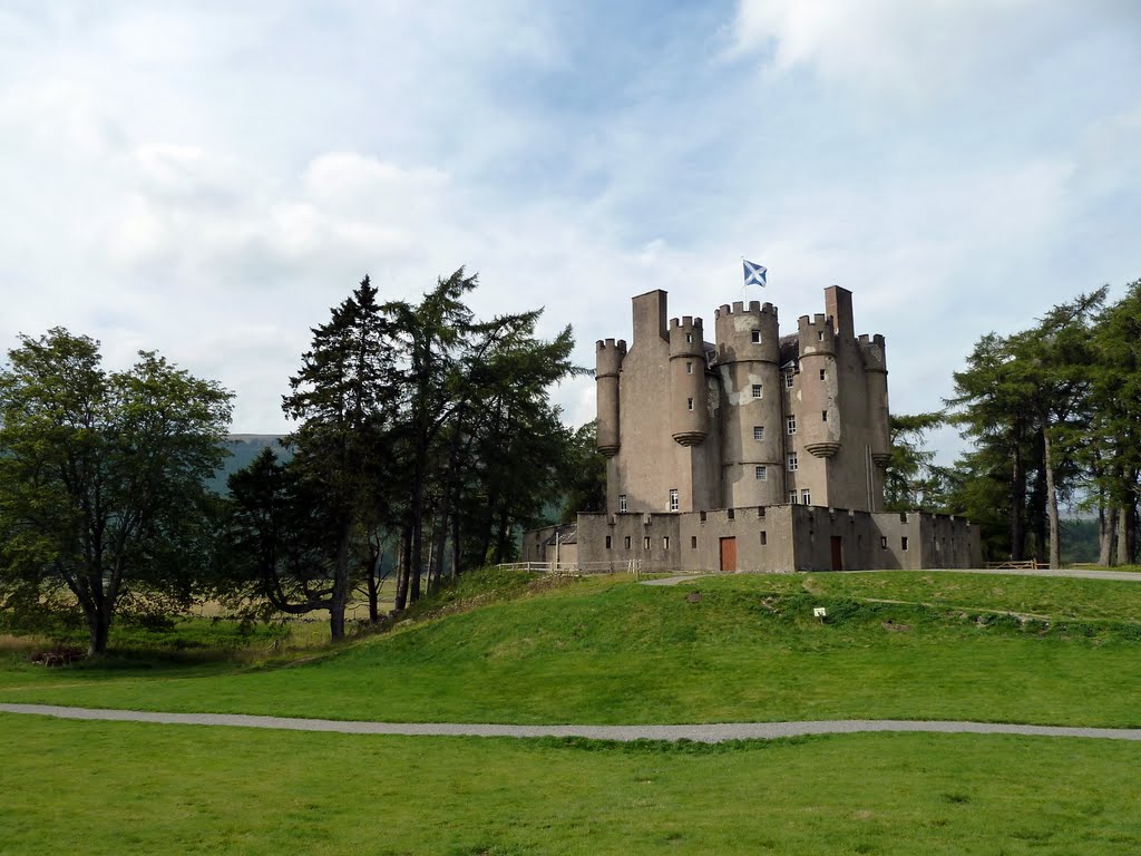 A Braemar-kastély (The Braemar castle) by Gyula Péter