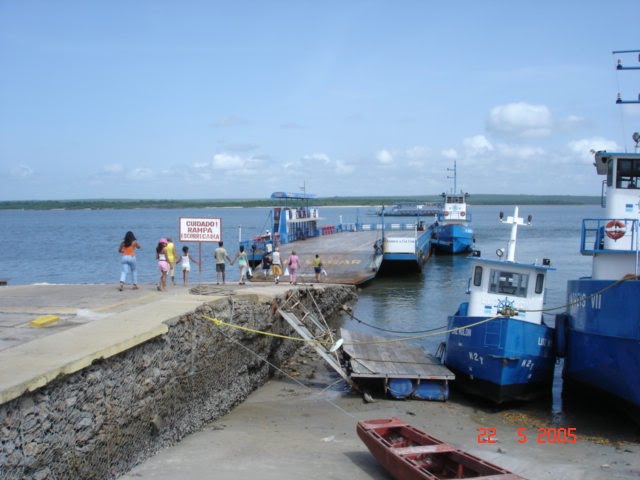 Travessia de Ferry Boat - Cabedelo / Lucena PB. by Antônio Carlos de Ol…