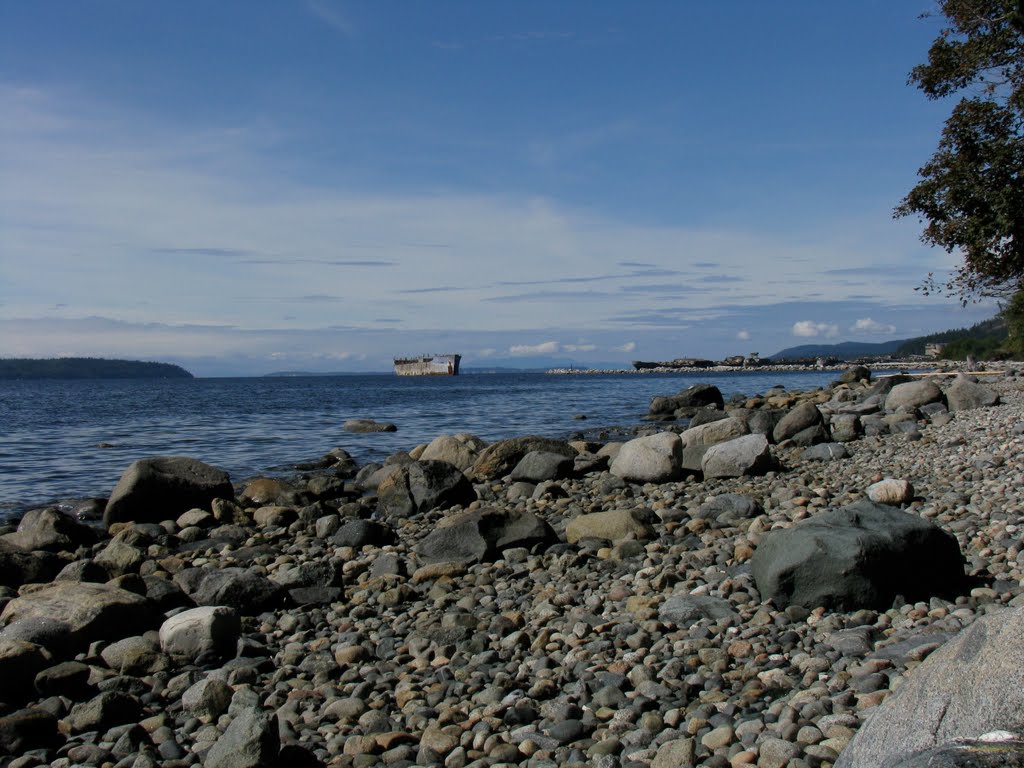 Beach Powell River by pschweiz