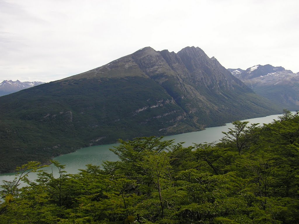 Pque Nac Tierra del Fuego, Lago Roca desde Cerro Guanaco by Antonio Picone