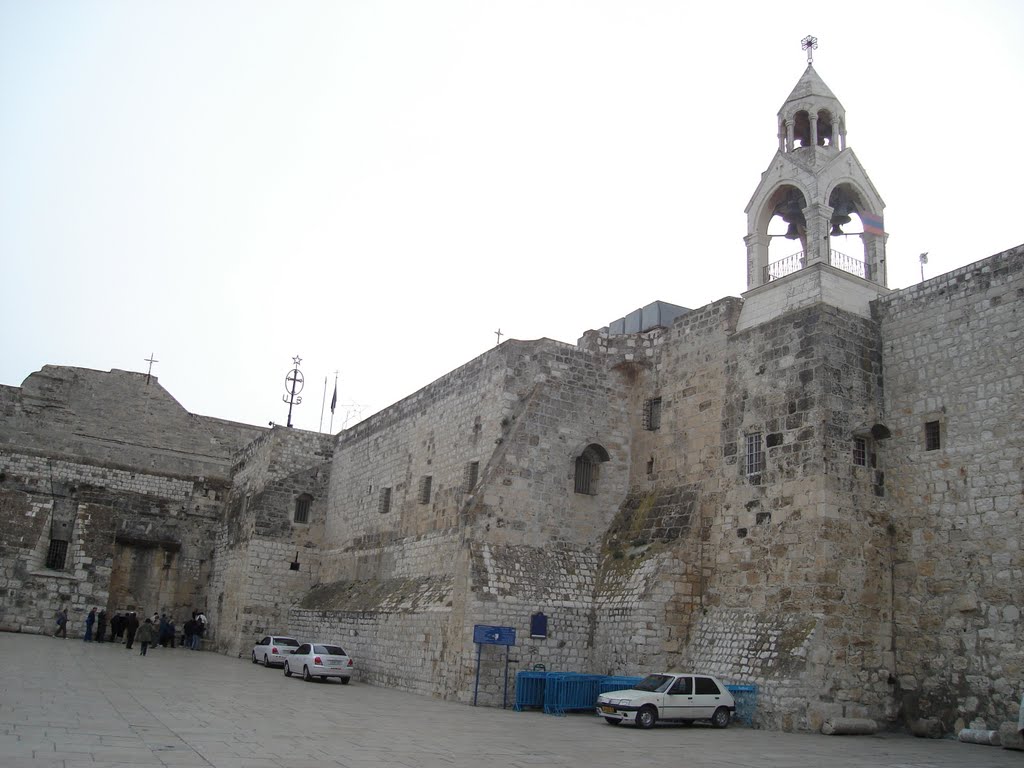 Basílica da Natividade by Vinicius Loiola