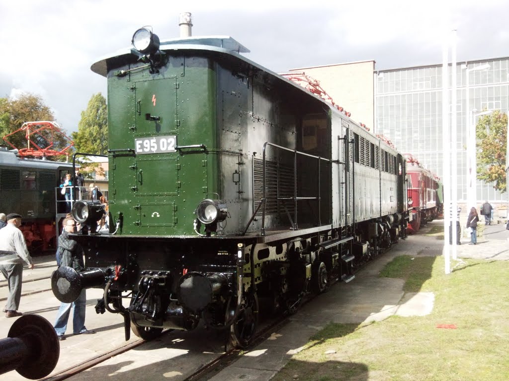 E95 02, Bombardier, Hennigsdorf, September 2010 by Berlin Verkehr