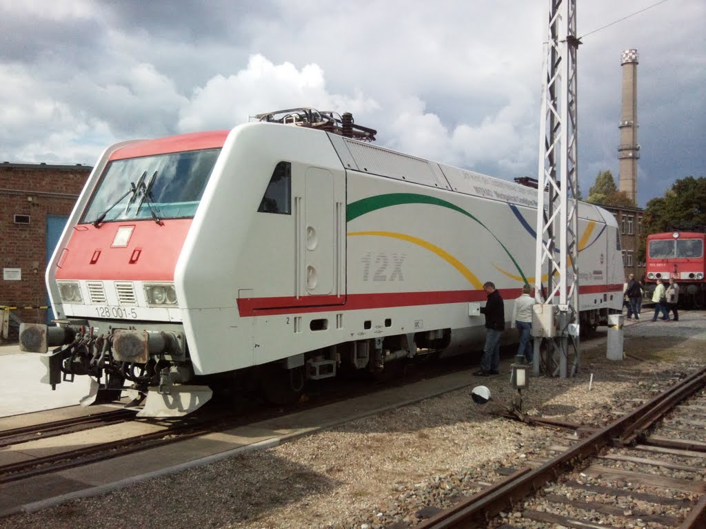 128 001, Bombardier, Hennigsdorf, September 2010 by Berlin Verkehr