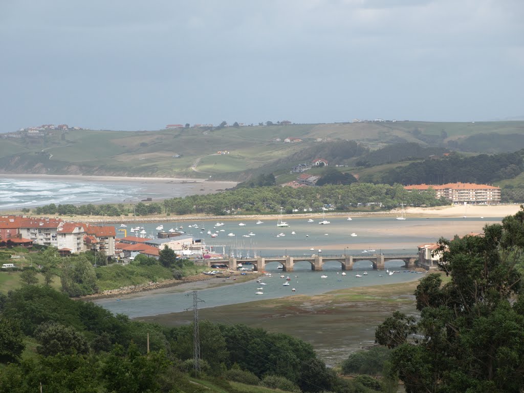 San Vicente de la Barquera by ‫אורן רחמים‬‎