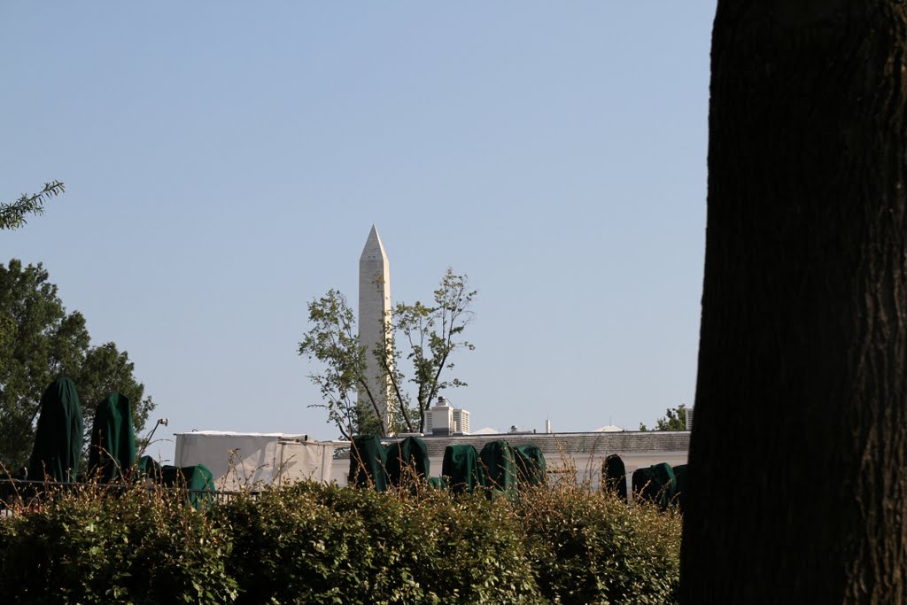 The Washington Monument Behind the West Wing of the White House - MLE by skibum415