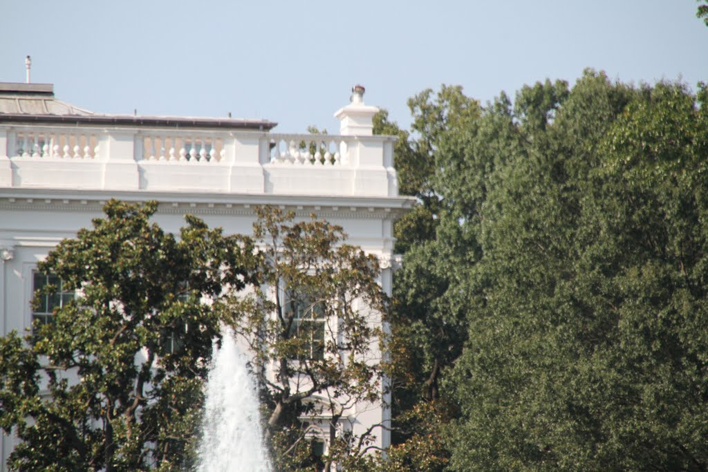 White House on an August Day - MLE by skibum415