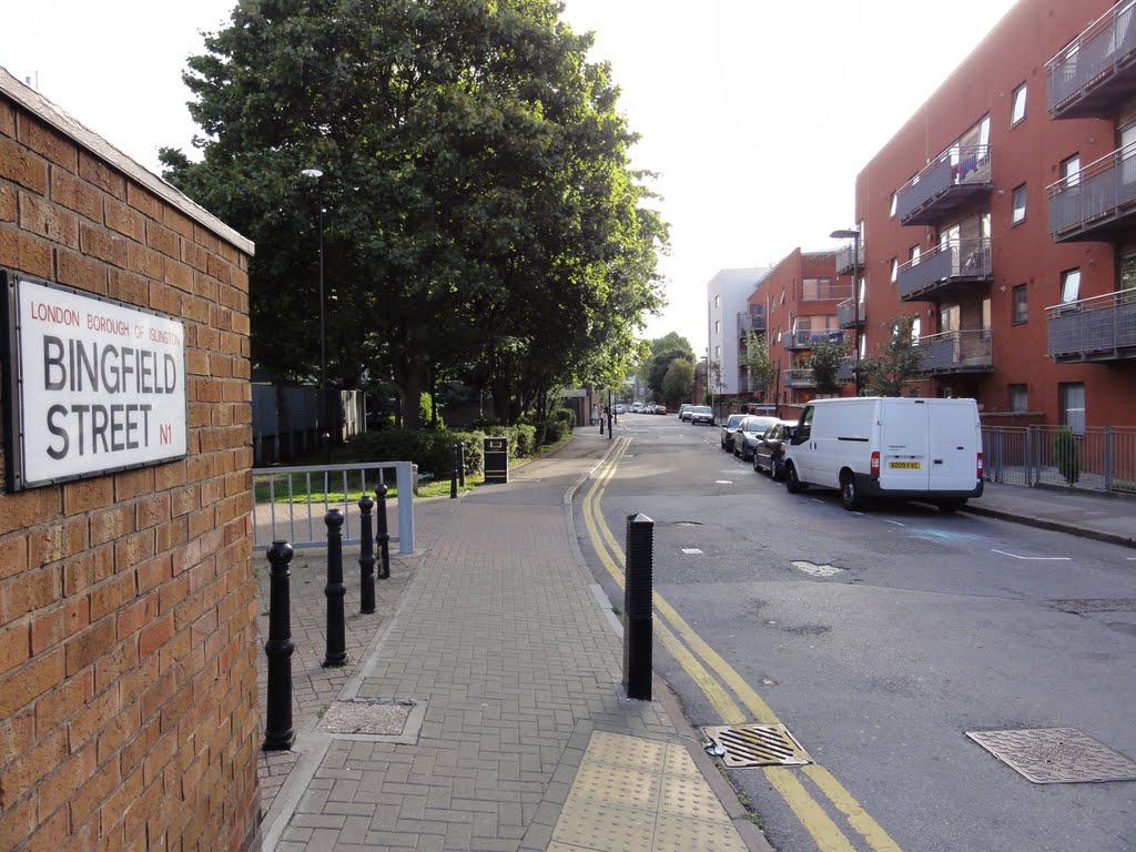 Bingfield Street by Stuart Oswald