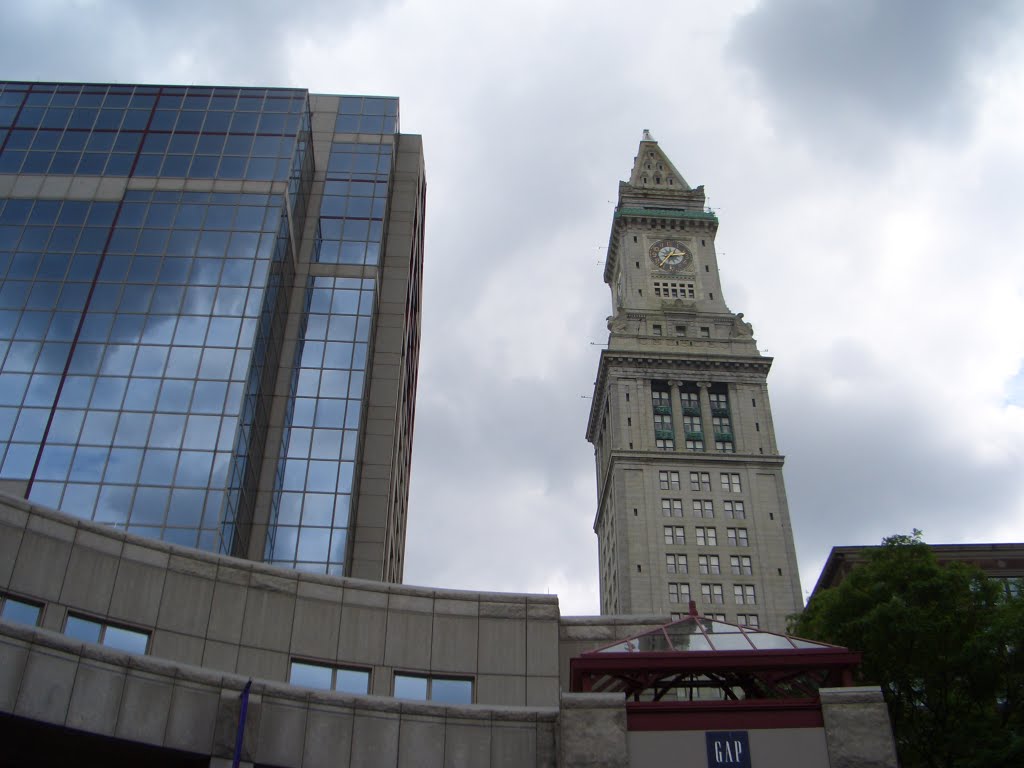 Boston: Clock Tower of the Customs Building by Reinhard Link