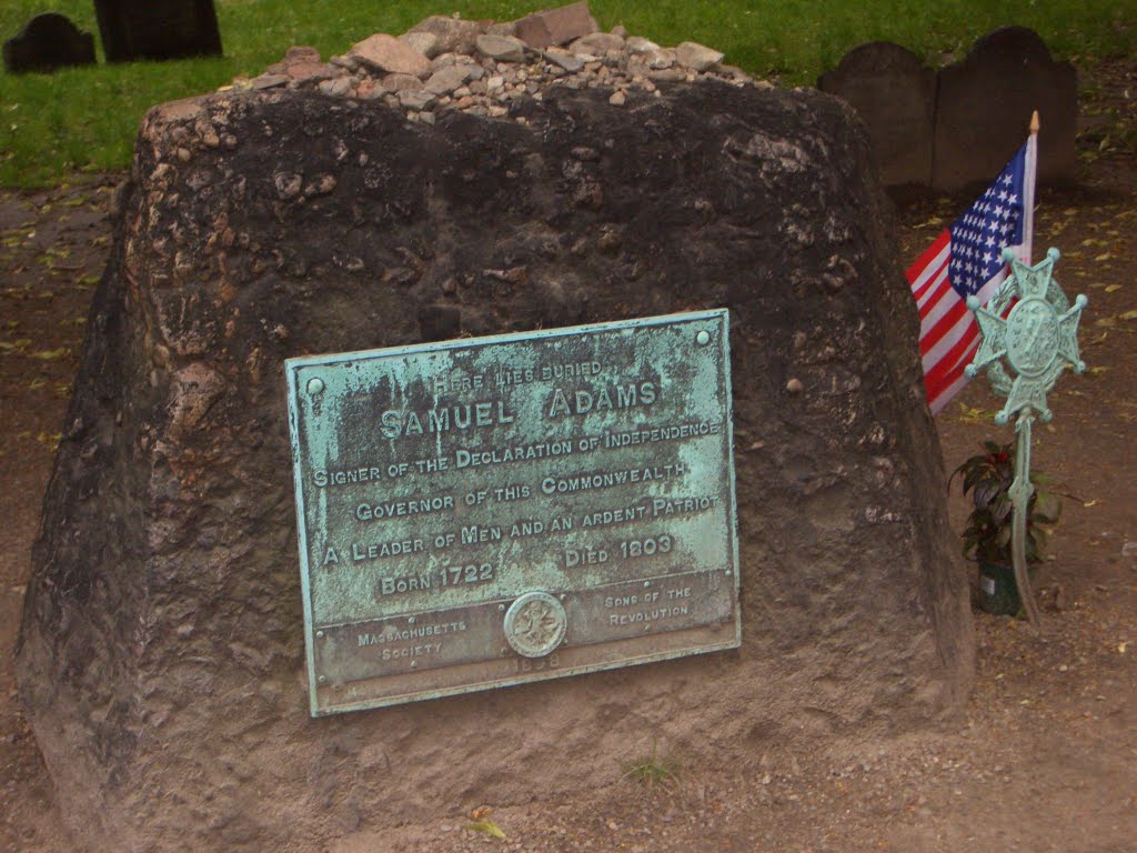 Boston: Granary Burying Ground by Reinhard Link