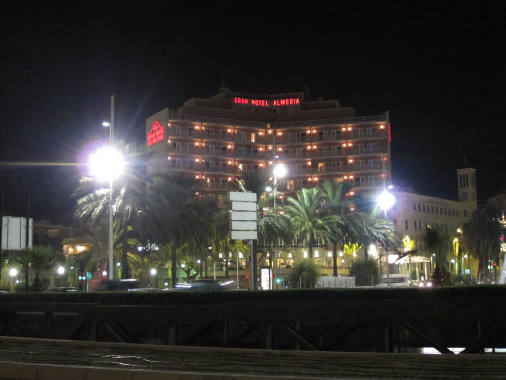 Gran Hotel @ Night by Manuel Hauke