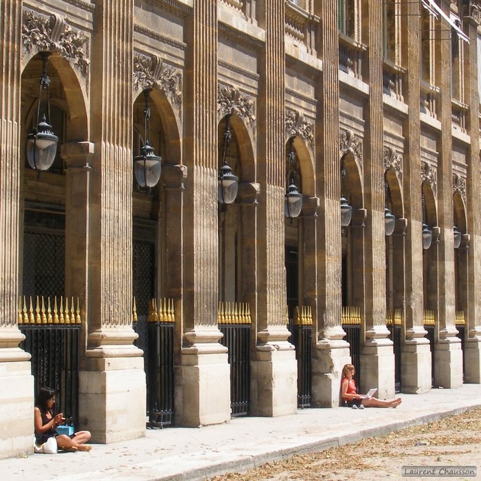 Palais-Royal, lieu de détente by Laurent Chausson