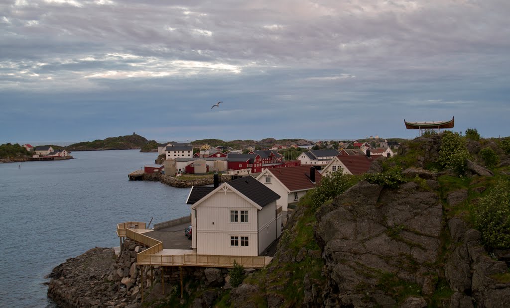 Henningsvaer in Lofoten by PASO