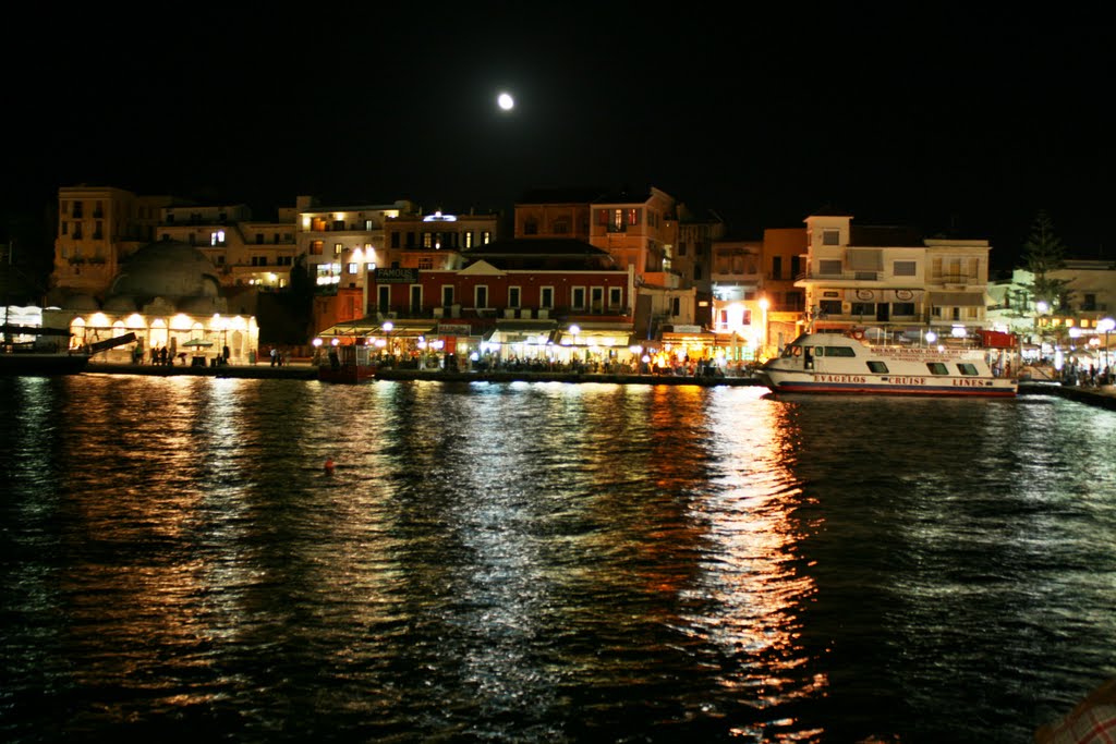 CRETA - Chania by night by claudiogrt