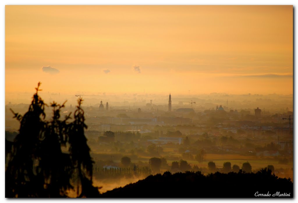 Alba settembrina su Vicenza da Monteviale - 1 by Corrado Martini