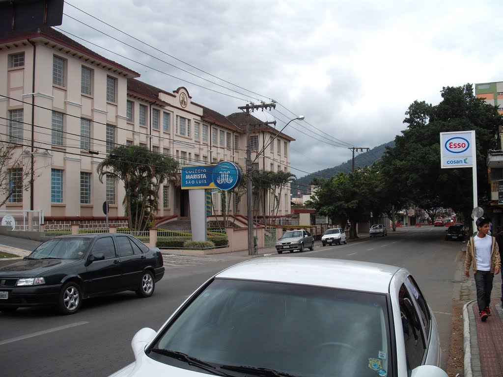 Colégio no centro de Jaraguá do Sul-SC. by Rui Barbosa José Dua…