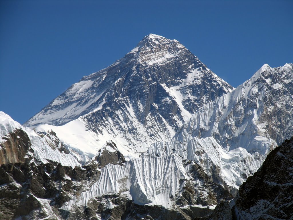 Everest 8850 m (Vu de Gokyo Ri) by kilim59