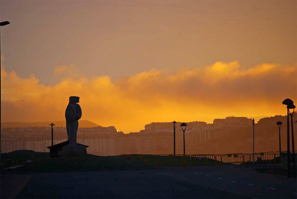 Niebla roja by Angel Filgueiras