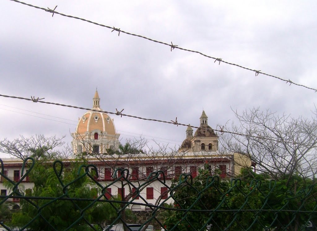 El Centro, Cartagena, Bolivar, Colombia by nestor lisandro Glas