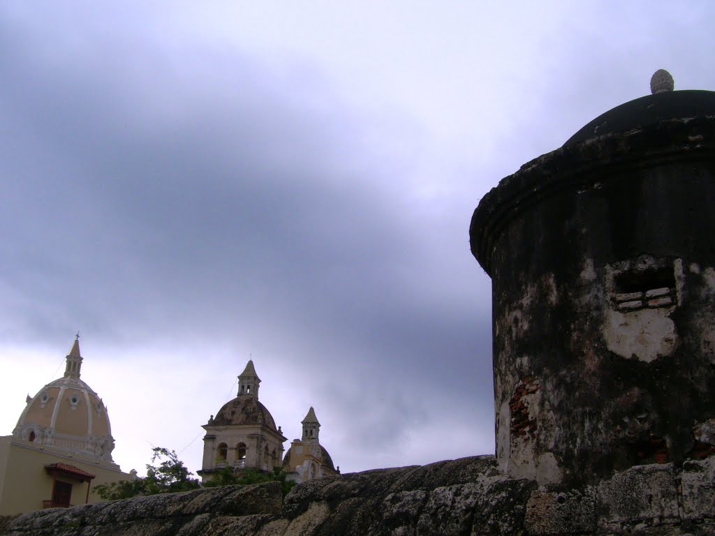 El Centro, Cartagena, Bolivar, Colombia by nestor lisandro Glas