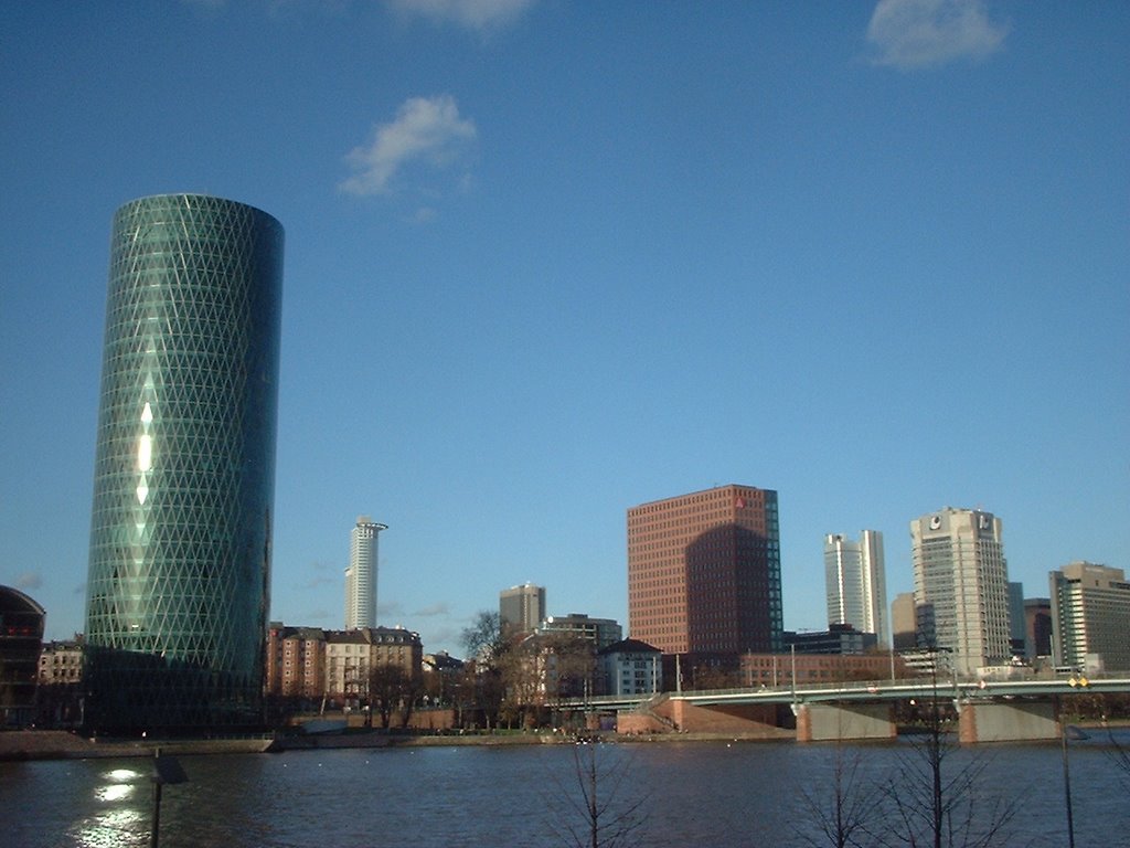 Frankfurt äpplertower blick auf ig gebäude by hollerboller