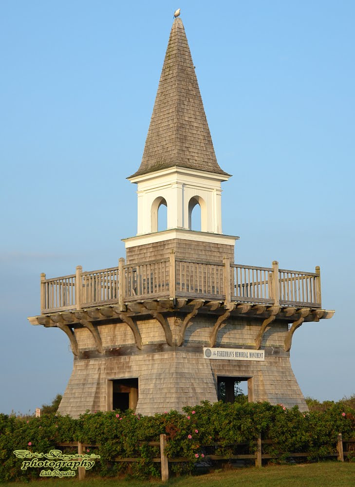 Fisherman`s Memorial Monument - Point Judith - Harbor by Luis Noy@